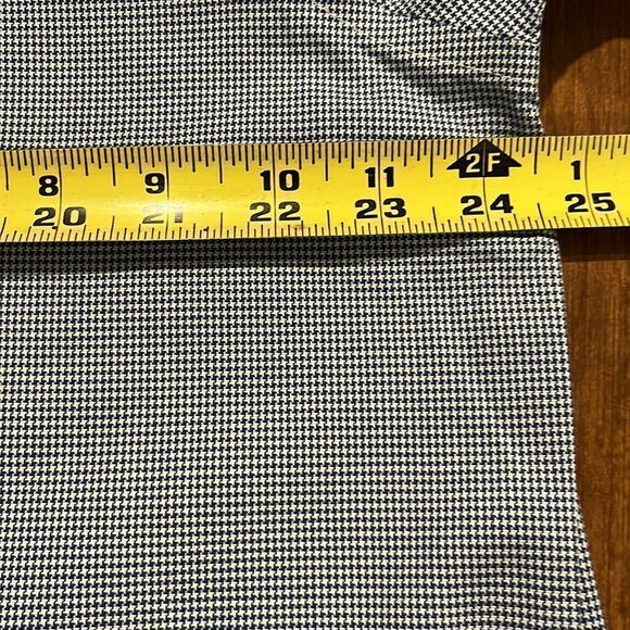 L.L. Bean short sleeved men’s size large shirt. - Picture 4 of 6